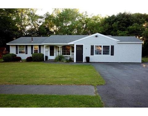 14 Massachusetts Ave, Danvers, MA 01923 photo 2