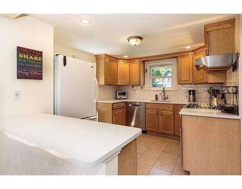 24 Pinevale Ave, Reading, MA 01867 photo 8