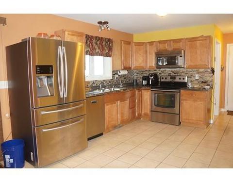 189 Morton St, Springfield, MA 01119 photo 11
