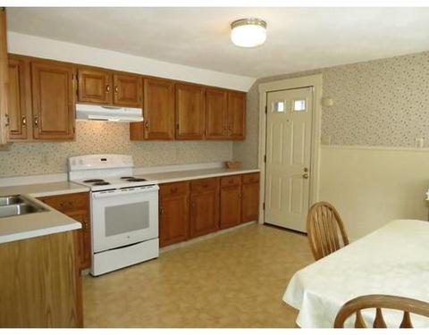 37 Whipple St, Worcester, MA 01607 photo 5