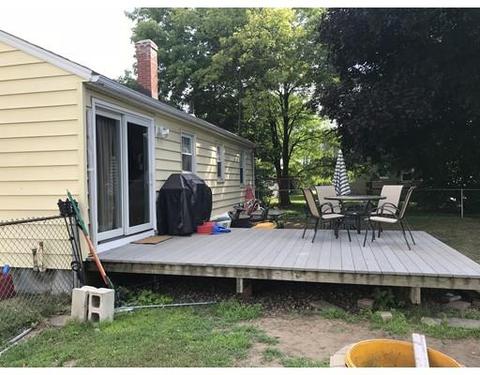 14 Canton St, Springfield, MA 01104 photo 3