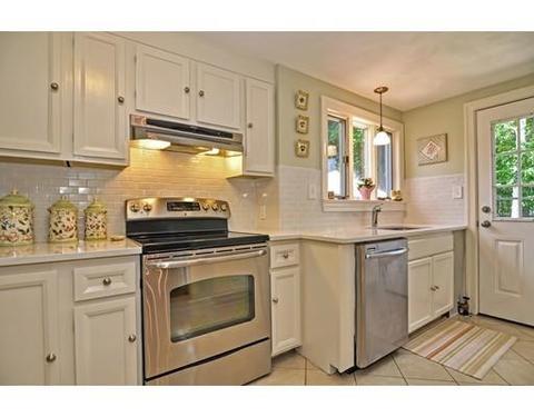 7 Eustis Ave, Wakefield, MA 01880 photo 9