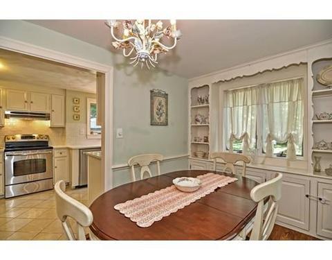 7 Eustis Ave, Wakefield, MA 01880 photo 8