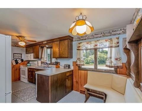 2 Sharon St, Three Rivers, MA 01080 photo 10