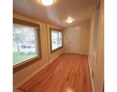 130 Hampton Cir, Hull, MA 02045 photo 5