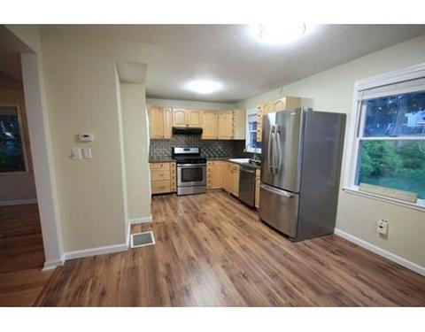 130 Hampton Cir, Hull, MA 02045 photo 8