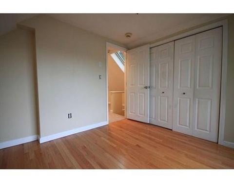 130 Hampton Cir, Hull, MA 02045 photo 16