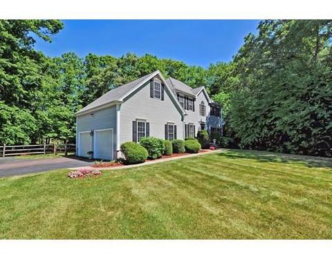 9 Leonard Rd, Mendon, MA 01756 photo 1
