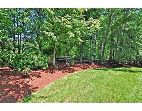 9 Leonard Rd, Mendon, MA 01756 photo 4