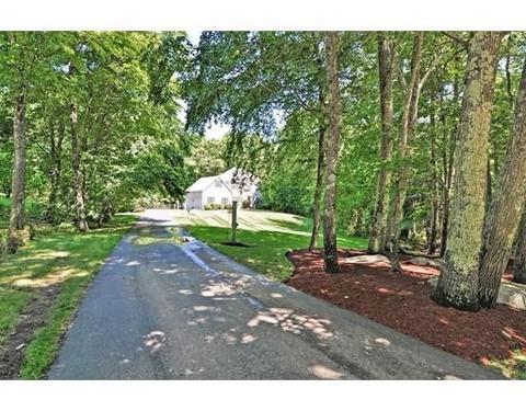 9 Leonard Rd, Mendon, MA 01756 photo 3