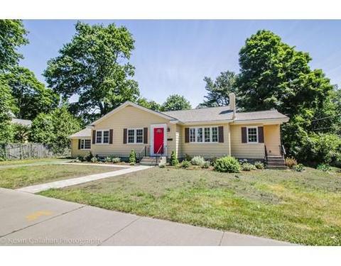 118 Cedar St, Dedham, MA 02026 photo 2
