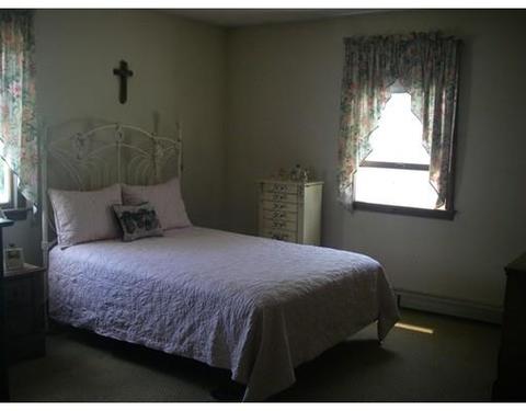 902 Spencer St, Fall River, MA 02721 photo 15