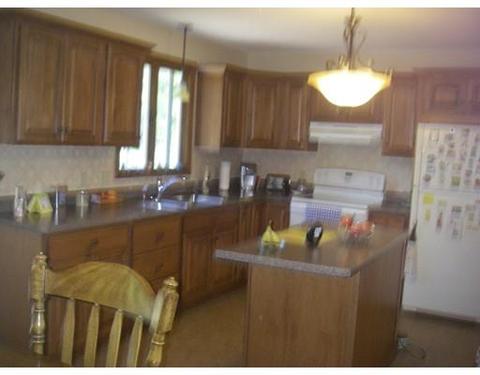 902 Spencer St, Fall River, MA 02721 photo 12