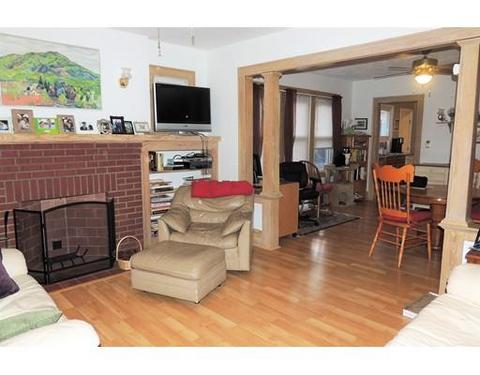 252 Jasper St, Springfield, MA 01109 photo 2