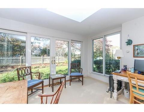 21 Old Farm Rd, Dedham, MA 02026 photo 9