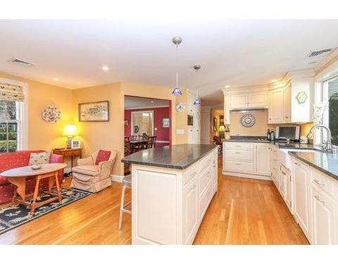 21 Old Farm Rd, Dedham, MA 02026 photo 18