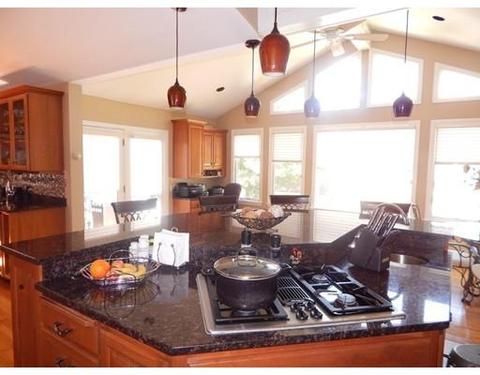 366 Sion St, Fall River, MA 02721 photo 10