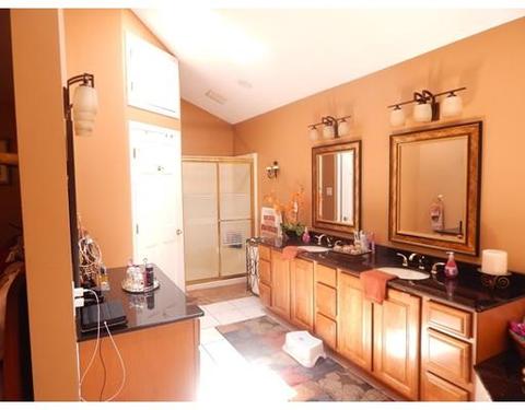 366 Sion St, Fall River, MA 02721 photo 13