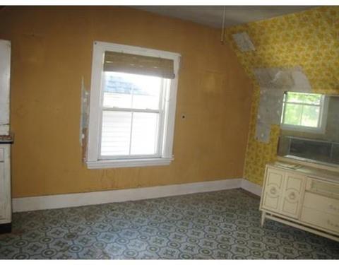 58 Granite St, Gloucester, MA 01930 photo 5