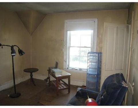 58 Granite St, Gloucester, MA 01930 photo 4