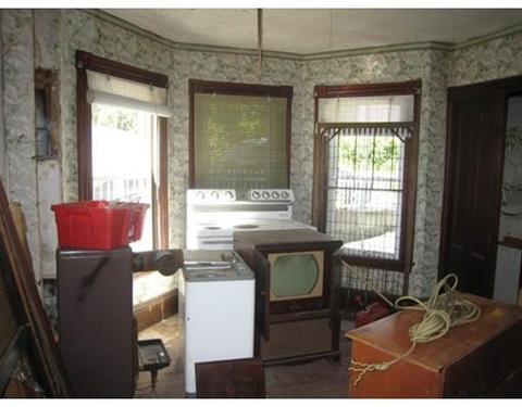 58 Granite St, Gloucester, MA 01930 photo 2
