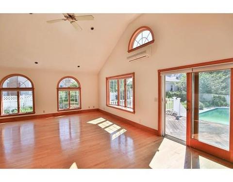 24 Sylvan St, Danvers, MA 01923 photo 15