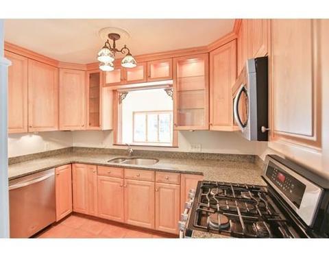 24 Sylvan St, Danvers, MA 01923 photo 9