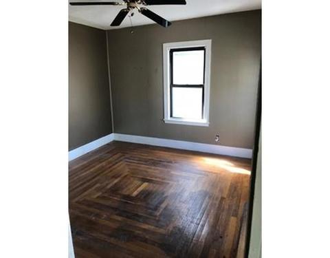 7 Fair St, Gloucester, MA 01930 photo 4