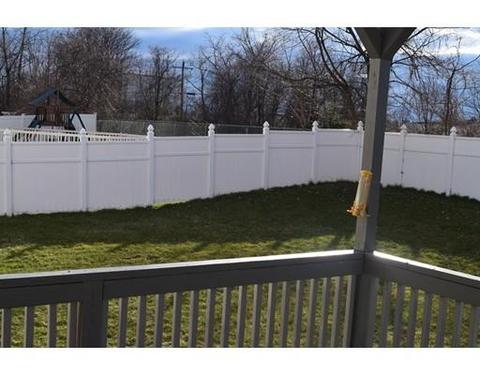 106 Naismith St, Springfield, MA 01104 photo 6