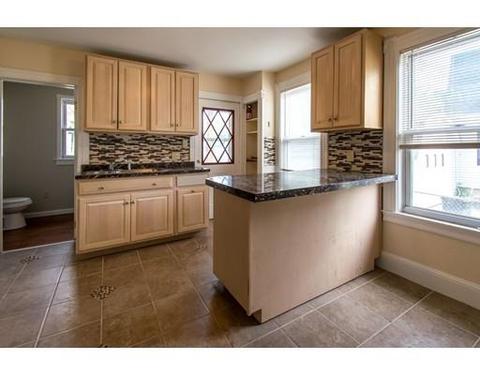 25 Wilton St, Springfield, MA 01109 photo 8