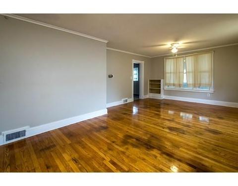 25 Wilton St, Springfield, MA 01109 photo 4
