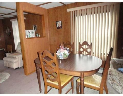 1 Moss St, Worcester, MA 01603 photo 4