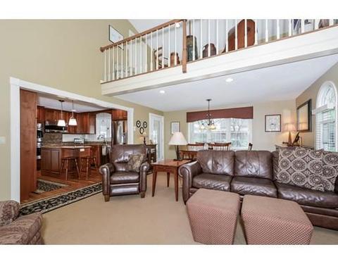 8 Crestlan Dr, Worcester, MA 01604 photo 9