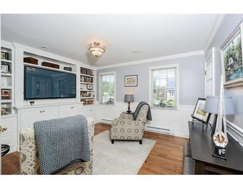 8 Crestlan Dr, Worcester, MA 01604 photo 4