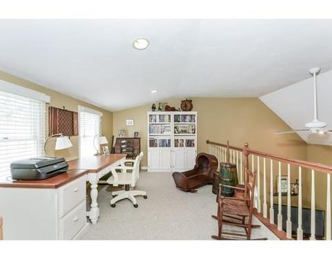 8 Crestlan Dr, Worcester, MA 01604 photo 19