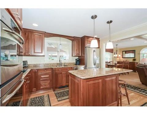 8 Crestlan Dr, Worcester, MA 01604 photo 5