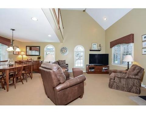 8 Crestlan Dr, Worcester, MA 01604 photo 10