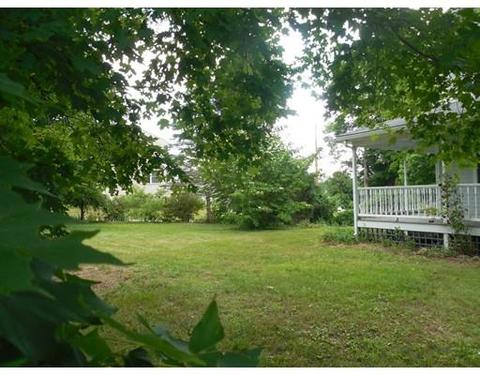 144 North St, Ware, MA 01082 photo 9