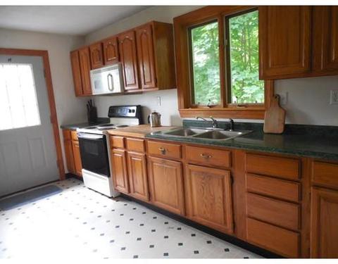 144 North St, Ware, MA 01082 photo 18