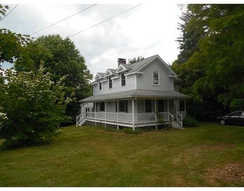144 North St, Ware, MA 01082 photo 4