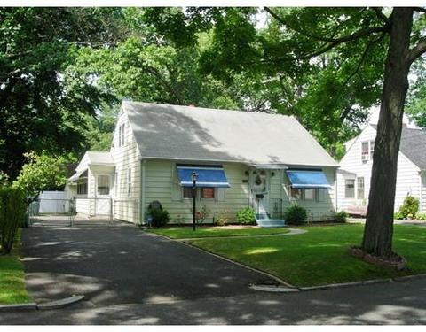 198 Shawmut St, Springfield, MA 01108 photo 1