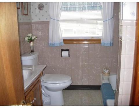 198 Shawmut St, Springfield, MA 01108 photo 19