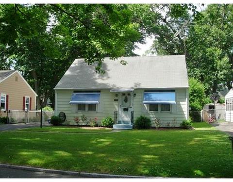 198 Shawmut St, Springfield, MA 01108 photo 2
