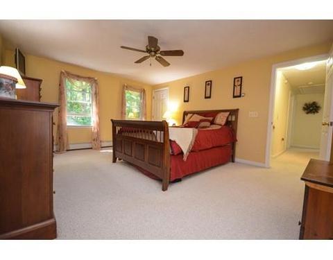 8 Christina Ln, Sutton, MA 01590 photo 16