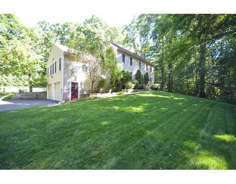8 Christina Ln, Sutton, MA 01590 photo 1