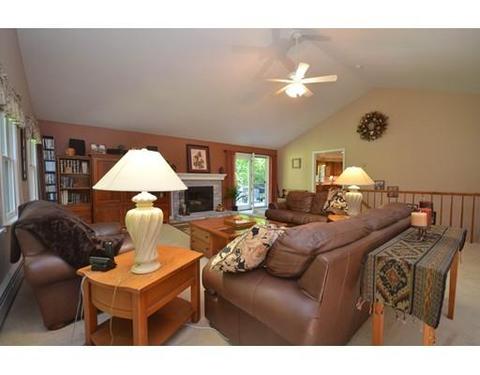 8 Christina Ln, Sutton, MA 01590 photo 14