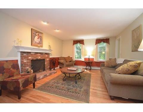 8 Christina Ln, Sutton, MA 01590 photo 6