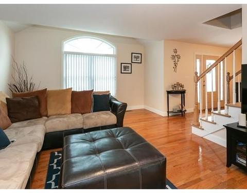 9 Hudson St, Fall River, MA 02720 photo 10
