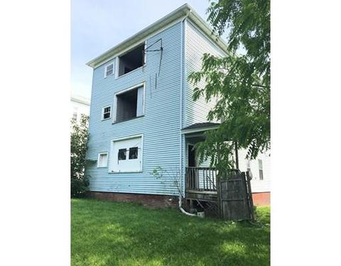 9 Bourne St, Worcester, MA 01606 photo 3