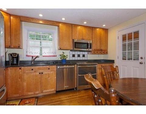 88 Middlesex St, Millis, MA 02054 photo 4